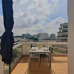 Appartement Magnifique Vue Et Terrasse Garage Clim Wifi - Rossiconciergerie - Linge Inclus