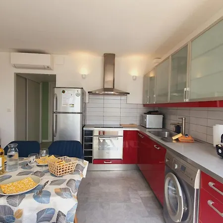 Апартаменты Magnifique Vue Et Terrasse Garage Clim Wifi - Rossiconciergerie - Linge Inclus